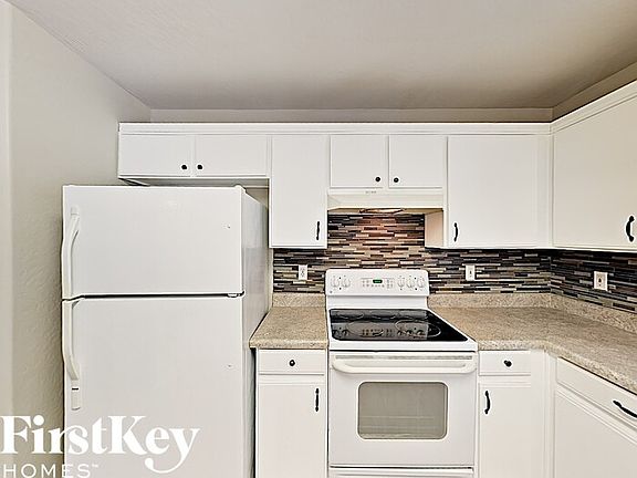 4th image of 12730 W Dreyfus Dr