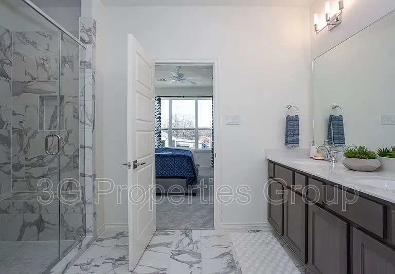 2807 Stanley Ave — Photo 26