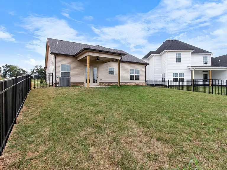 2547 Rafiki Dr — Photo 20