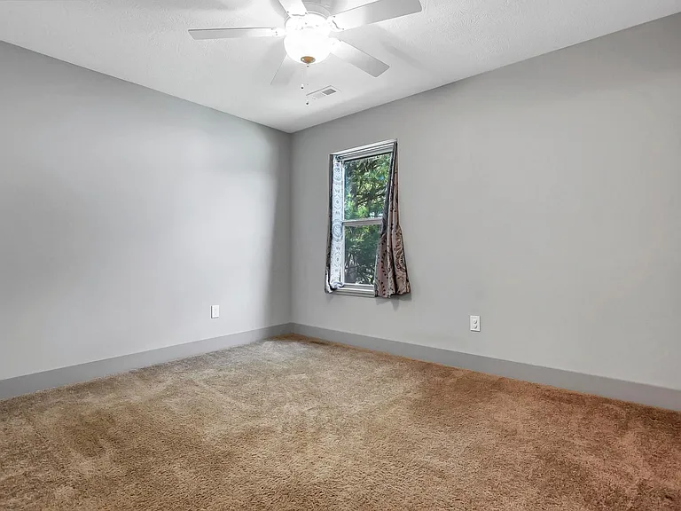 55 Beeson Ave — Photo 21