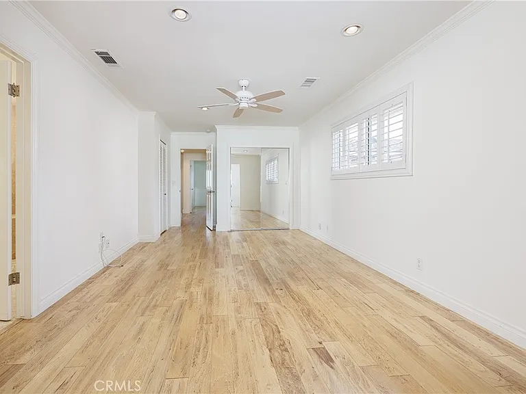 408 Flower St — Photo 18