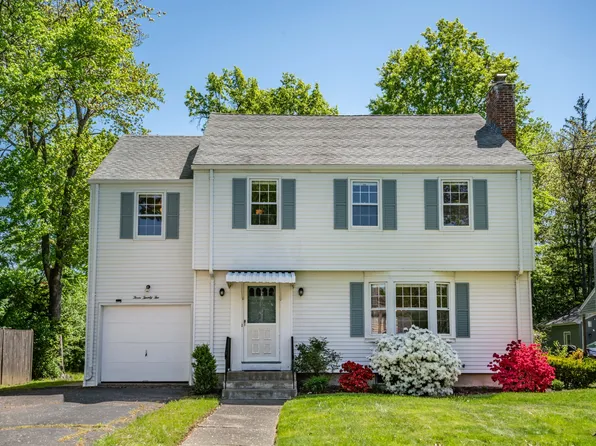 322 Auburn Road, West Hartford, CT 06119