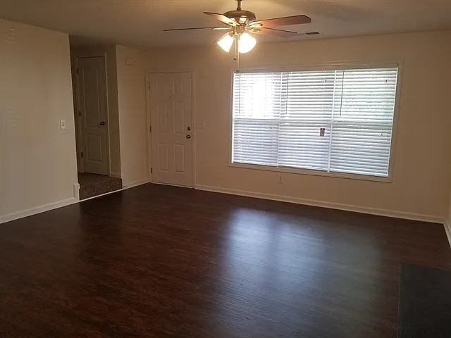 119 Mount Comet Ct — Photo 7