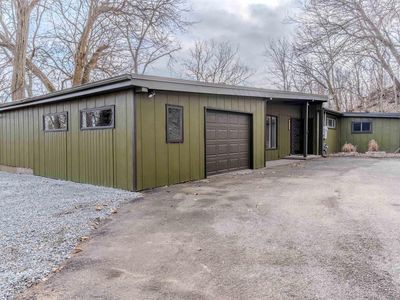 431 Woodland Dr, Clinton, IA, 52732