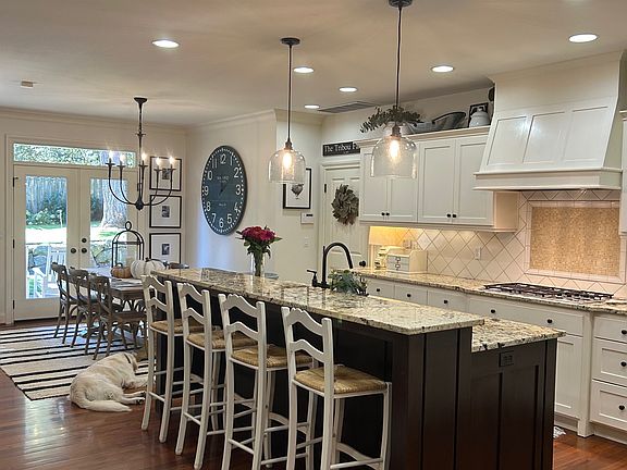 5th image of 6468 Evergreen Dr
