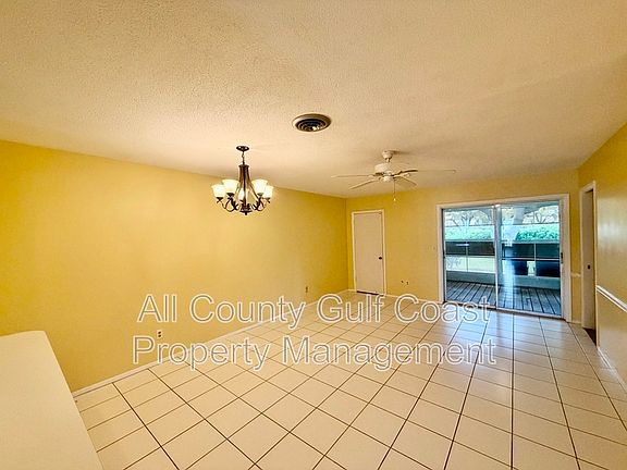 3rd image of 325 Englewood Isles Pkwy