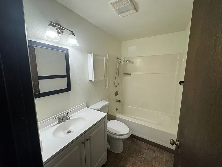 OR395 — Photo 11
