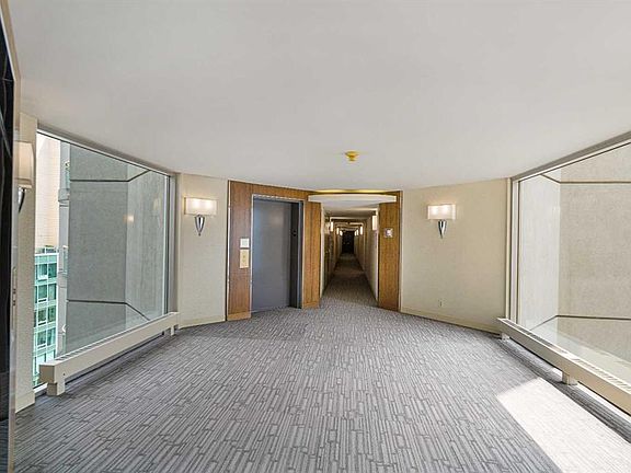 4th image of 804 S 3rd Ave SW #1110