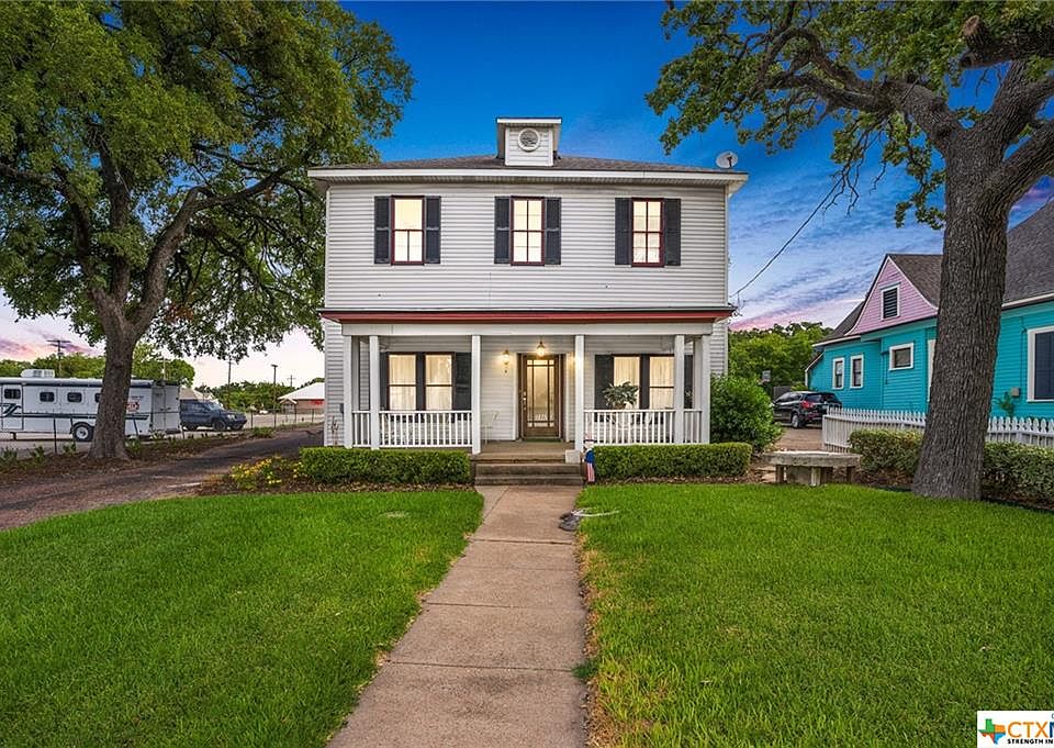 1009 E Main St Gatesville Tx 76528 Mls 432994 Zillow