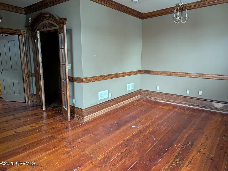 406 Market St — Photo 12