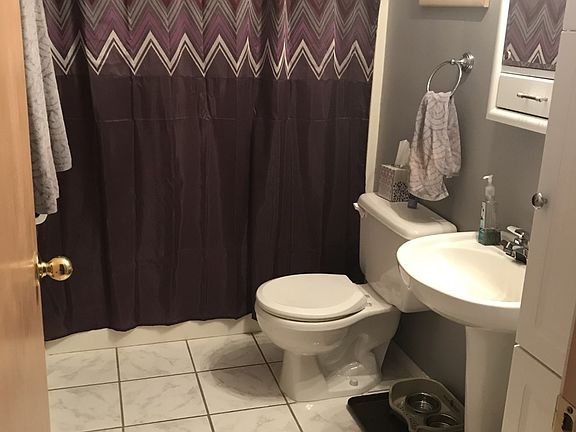 Upstairs Hall Bathroom