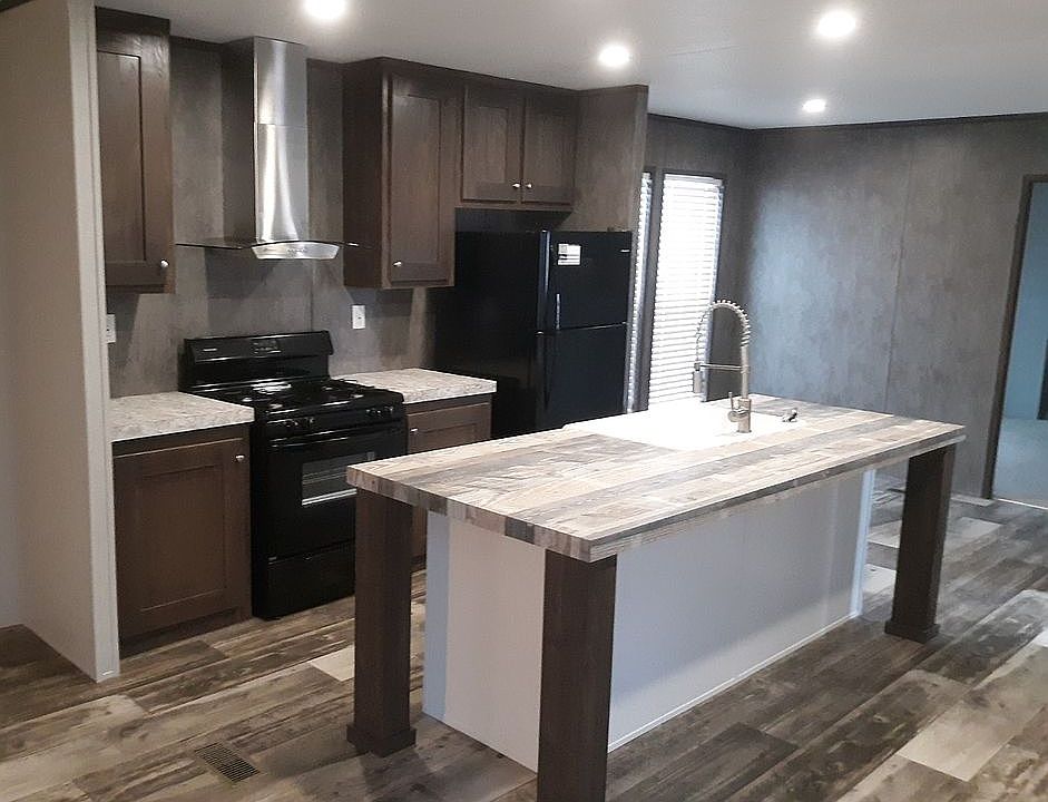 1st image of 1707 E Blanchard Ave #147
