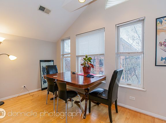 5th image of 1063 N Wood St