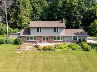 W250S4461 Center ROAD, Waukesha, WI 53189