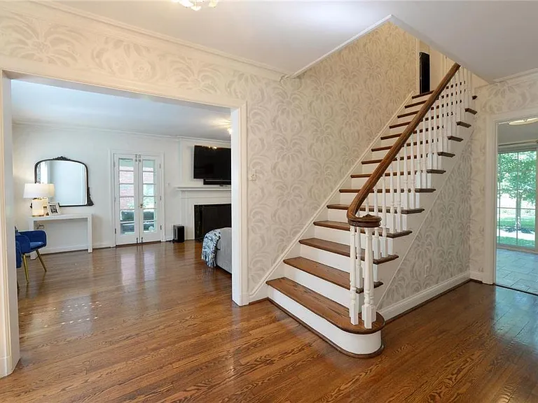 937 S Bemiston Ave — Photo 18