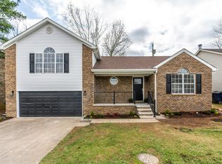2412 English Station Dr, Lexington, KY 40514