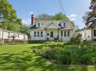 1733 Northwest Dr, Des Moines, IA 50310