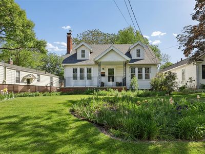 1733 Northwest Dr, Des Moines, IA, 50310