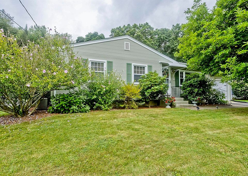 1st image of 39 Bonnie Brae Dr