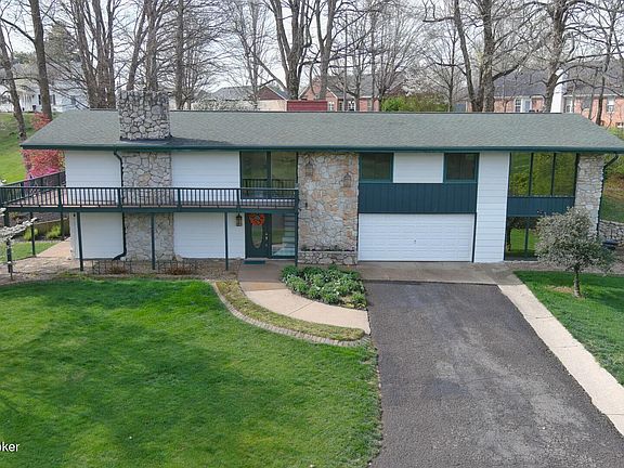 5th image of 812 Burgandy Ct