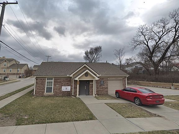 5th image of 2550 Vine St #9552