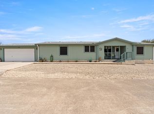 105 White Oak St, Ingram, TX 78025