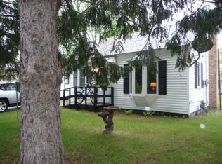 710 E Fulton St, Waupaca, WI 54981