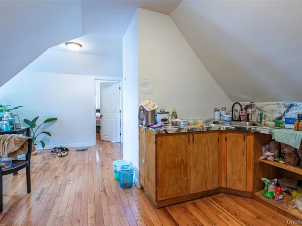 2916 Heath Avenue image 25 of 35