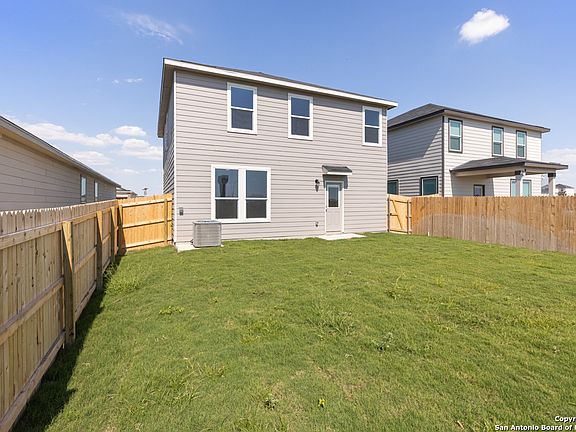 4th image of 1315 ATTICUS AVE
