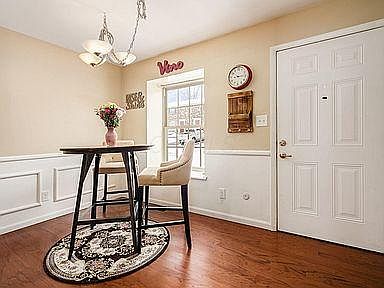 2nd image of 2555 Scioto View Ln #J