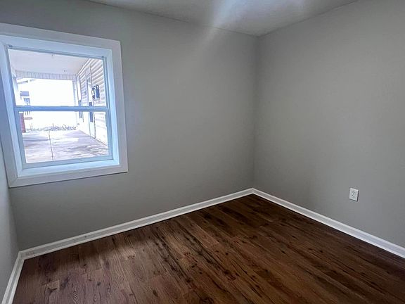 3rd image of 1372 Indianola St #D