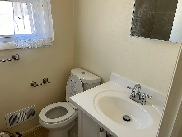 1856 Oak Tree Rd — Photo 7