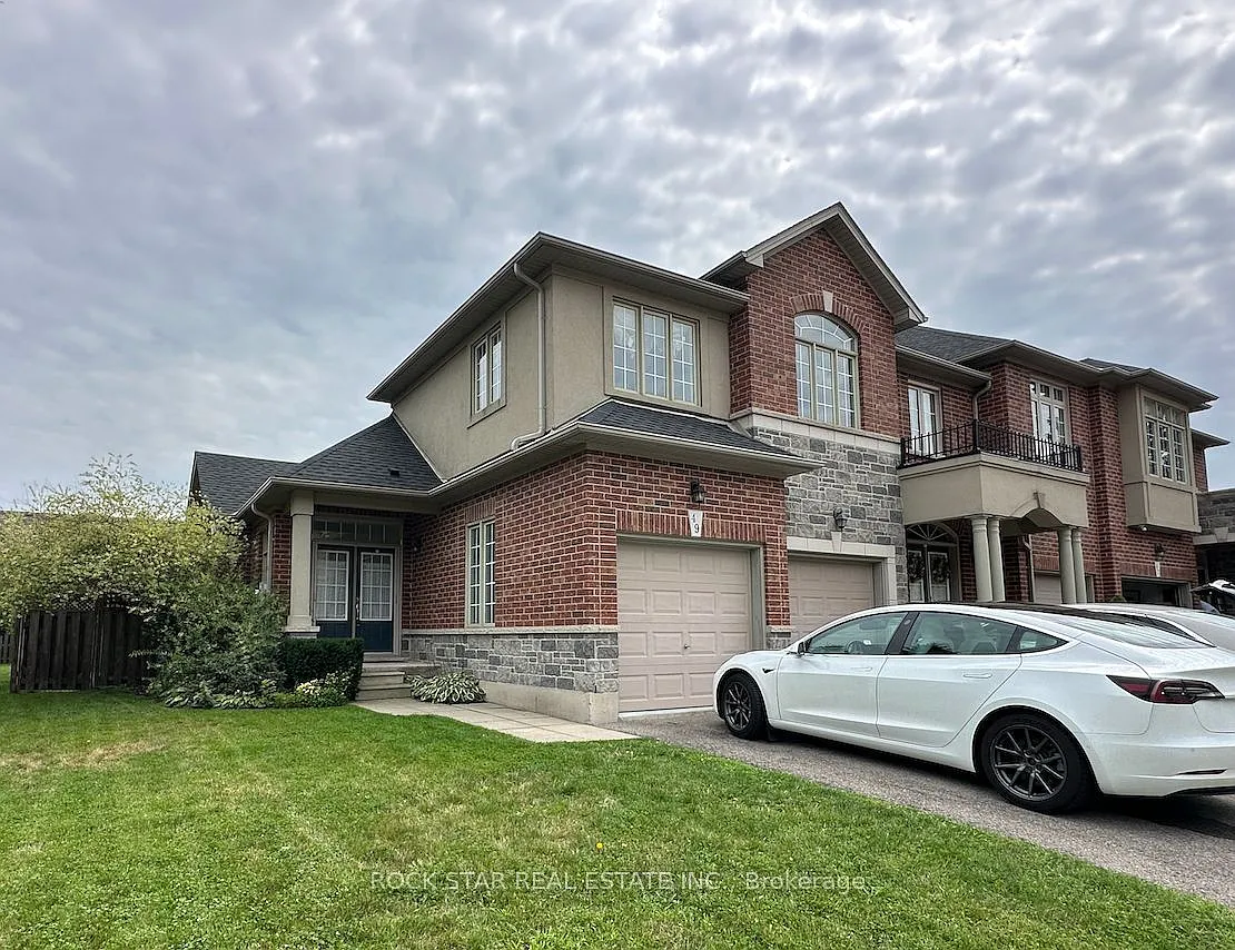 4 bed, $3,300 — Photo 1