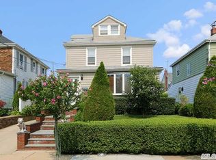 314 Columbus Pkwy, Mineola, NY 11501