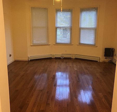 4th image of 873 S 19th St #1