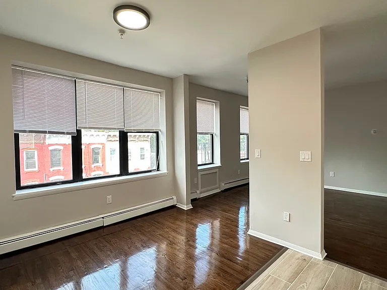 67 Brinkerhoff St #D4 — Photo 4