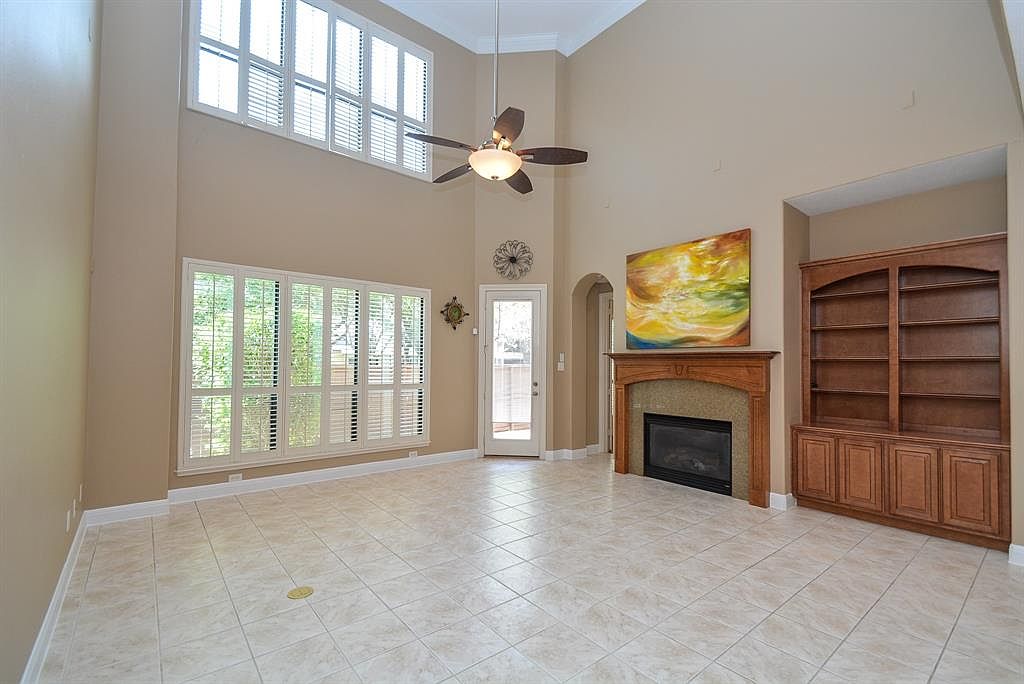 22 Sweetwater Ct, Sugar Land, TX 77479 | Zillow