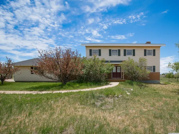 5203 Meadow Ln, Laramie, WY 82070