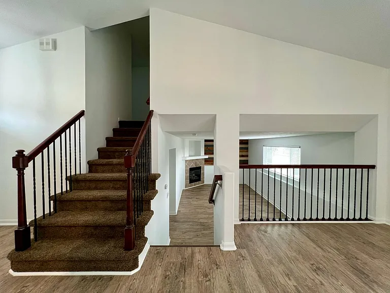 7413 Potter St — Photo 9