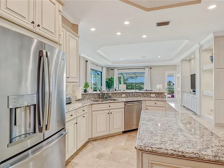 9902 Corso Bello Dr — Photo 19