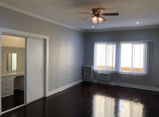 1057 S New Hampshire Ave APT 14, Los Angeles, CA 90006