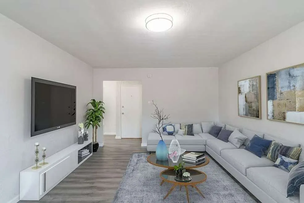 Tall Tree Village Apartments — Photo 4