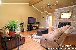1st image of 426 W Tanglewood Dr