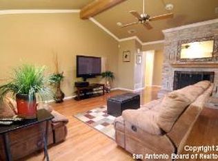 426 W Tanglewood Dr, New Braunfels, TX 78130