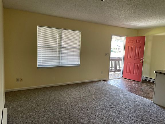 4th image of 624-G Sunset Ave