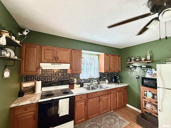 3rd image of 311 N Westgate Ave