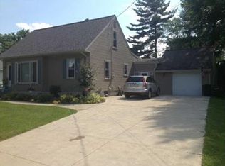 322 Pelham Rd, Erie, PA 16511