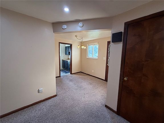 4th image of 119 McMasters Dr