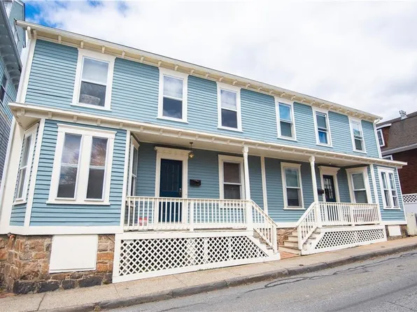 11 Brewer St, Newport, RI 02840