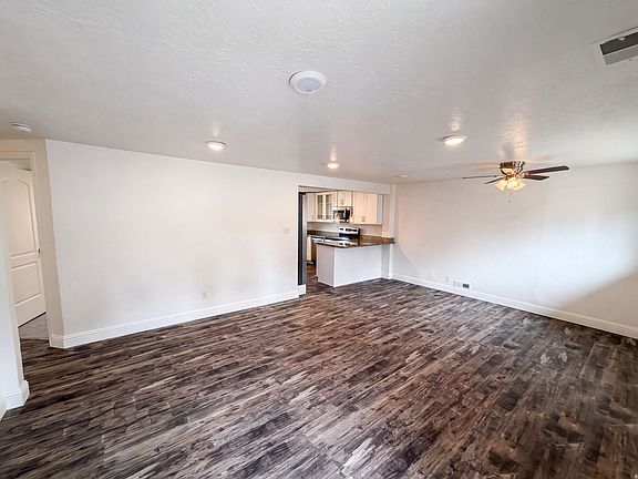 3rd image of 1346 Harrop St